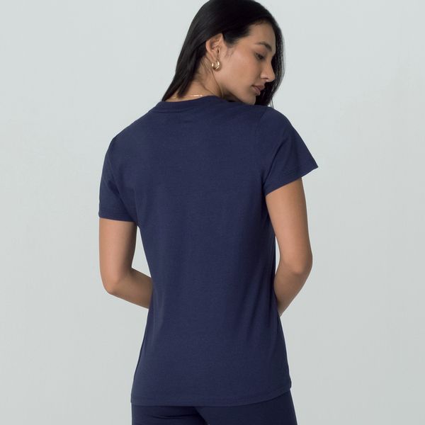 Camiseta Fila Basic Outline Feminina