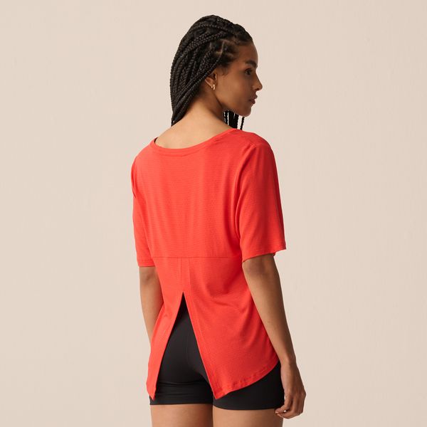 Camiseta Fila Future Sports Flow Feminina