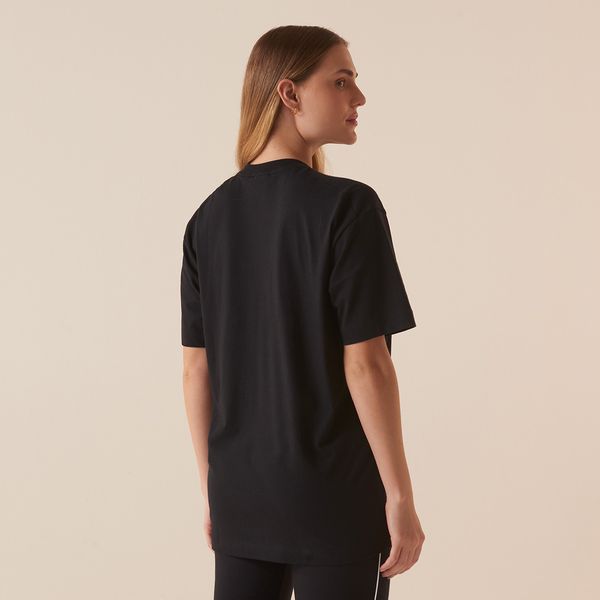 Camiseta Fila Over Vita Outline Feminina